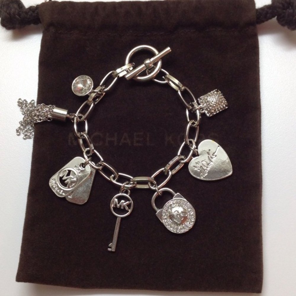NEW Michael Kors Silver Charm Toggle Bracelet - Picture 5 of 9